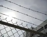 Niewykonanie prawomocnego wyroku sądu: Od komornika po więzienie.