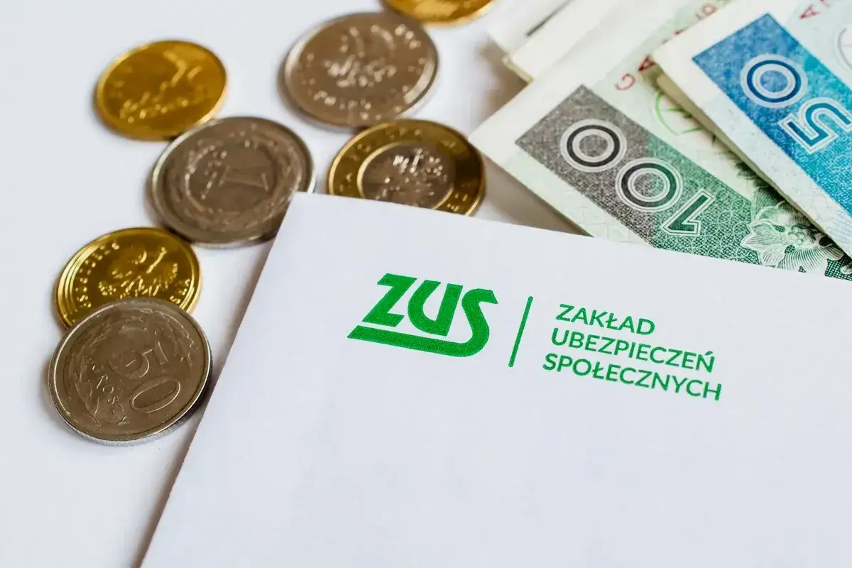 ZUS, monety i banknoty. Dowiedz się, ile można dorobić do renty rodzinnej, by nie stracić świadczenia.